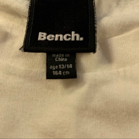 Bench T-Shirt - Picture 2 of 3